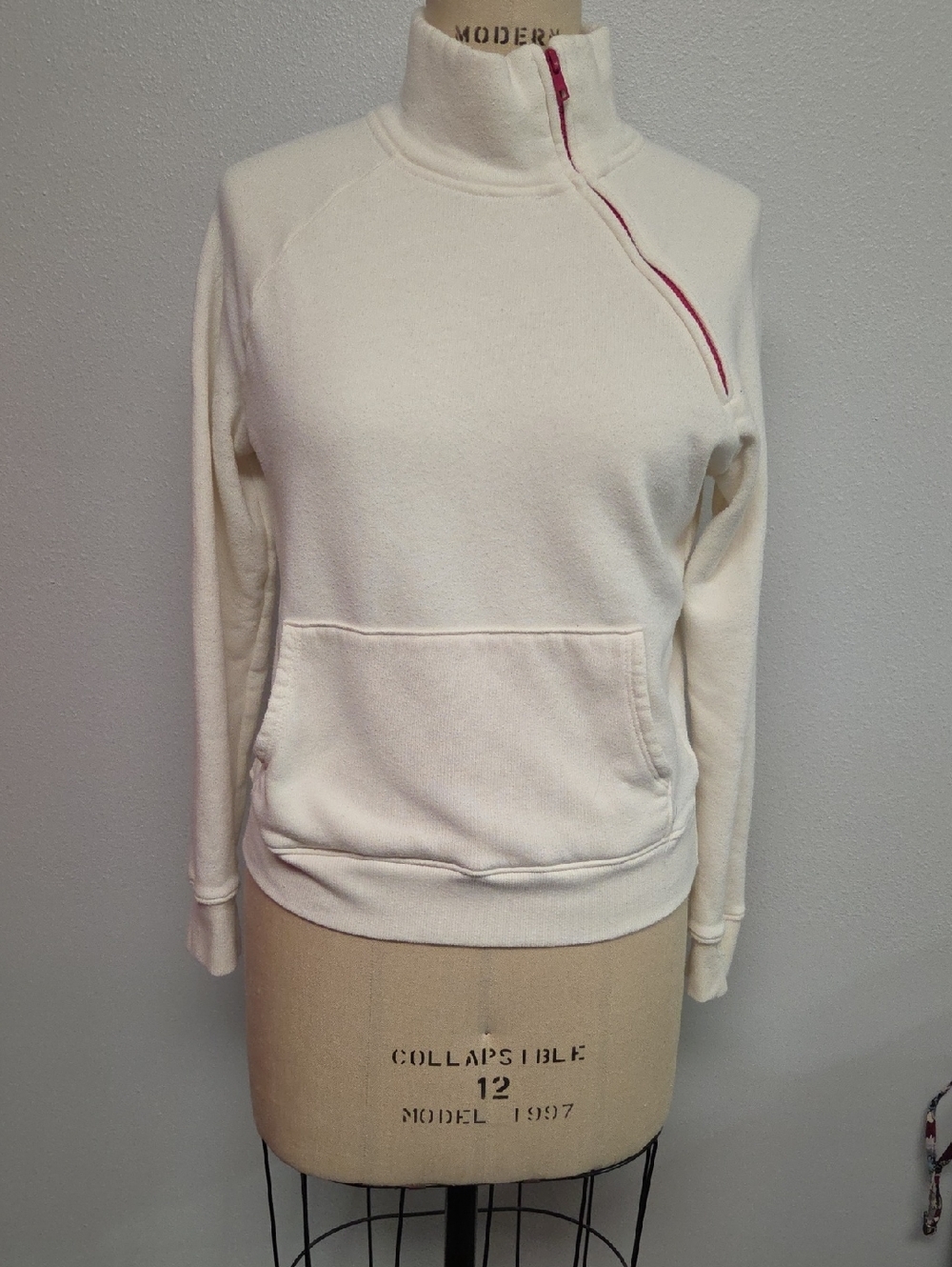 Peloton Cream Side-Zip Pullover with Pink Zip Accent